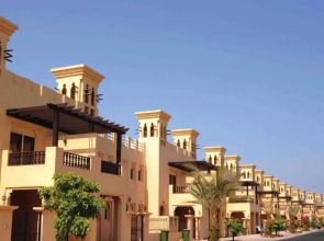 One Bedroom Sea View Holiday Home by the beach.