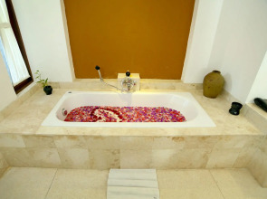 Alam Bidadari Seminyak Villas