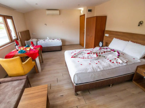 Castello Hotel & Aparts