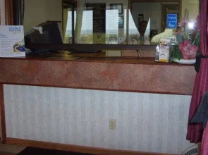 Budgetel Inn & Suites