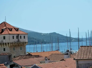 Sea View Apartment on Walking Distance to sea