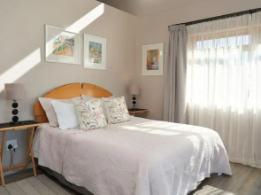HERON COTTAGE - for your seaside holiday.