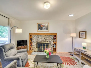 Steps to Lake Huron: Retreat w/ Yard in St Ignace