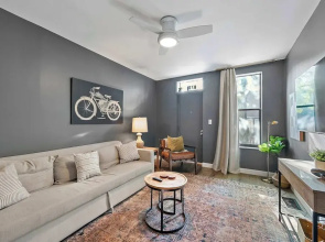 The Luxe Pearl Residences 870