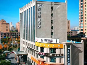 RICH International Hotel