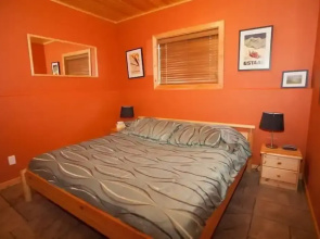 Silver Bullet Inn by Apex Accommodations