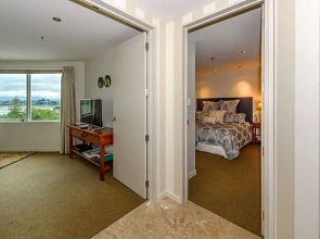Top Of The Town Bed & Breakfast