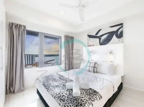 ZEN OCEAN REEF - Cozy 2BR Sea View Apt