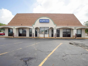 Hotel O Daylight Inn Elkhart I-90, In