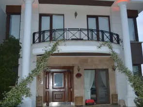 Erguvan Konaklari