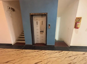 Hotel Ishwar Palace