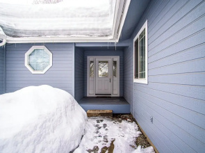 In the Heart of Hailey; Private Pet-friendly 3 Bedroom Home With Garage