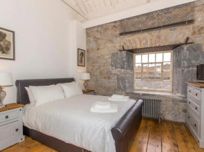 Pureserviced Royal William Yard