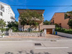 Amazing Home in Dramalj With Wifi and 1 Bedrooms
