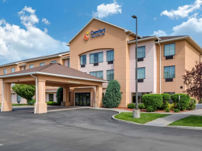 Comfort Inn & Suites Farmington - Victor