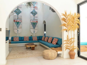 Banana Beach Hotel