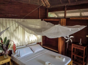Don Jaime Hostel \/