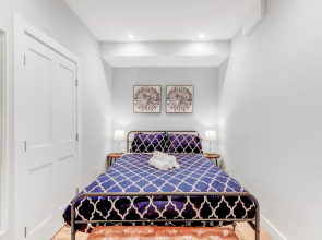 Luxury 2BD/2BA Near Logan Airport and T station