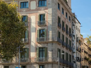 Duquesa Suites Landmark Hotel by Duquessa Hotel Collection