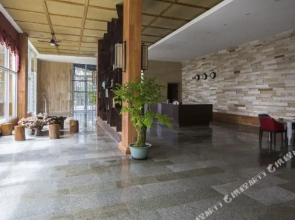 Yinxin'gu Treehouse Hotel