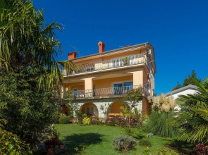 Awesome Home in Silo With Wifi and 2 Bedrooms