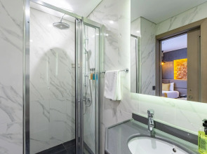 Seraglio Hotel & Suites