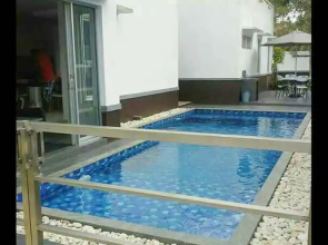 Villa Kaca