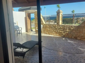 Villa met terras op loopafstand van het strand!