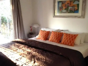 Kookaburra Beach Cottage On Tallow