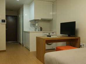 Navi Hotel Residence