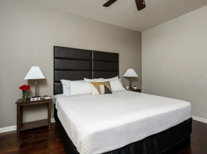 Cozysuites TWO Beautiful 2BR 2BA Apartments