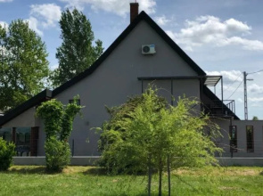 Hullam Apartman