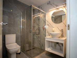 Best Western Plus Larco Hotel