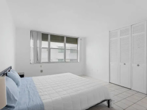 Bay Harbor Sunset Apt 4B