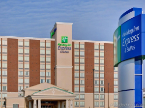 Holiday Inn Express & Suites Chatham South by IHG