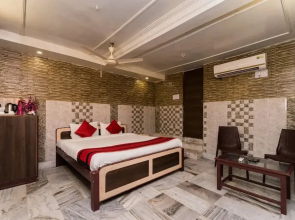 The Banquet by OYO Rooms