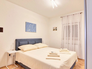 Apartment 1835