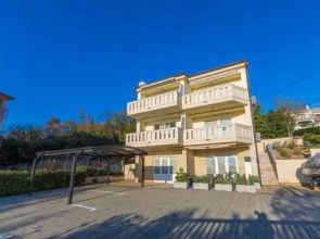 Apartment Pirinus 1