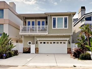 3625 Sunset Home 3 Bedrooms 2.5 Bathrooms Home