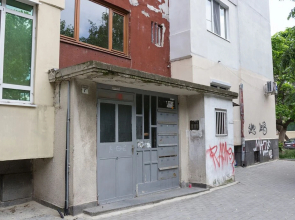 FM Deluxe 1-BDR Apartment - Just Like Home