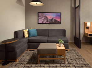 Hyatt Place Monterrey Valle