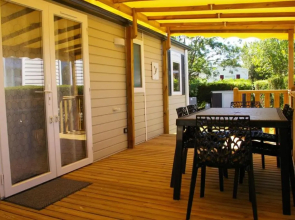 Mobile Home OuiReves 164 facing the Mediterranean