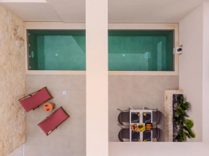 Sugarwhite Suites
