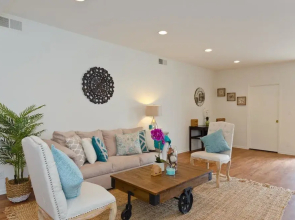 LA058 2 Bedroom Apartment By Senstay