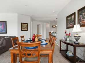 Lake View Panorama 3 Bedroom Condo