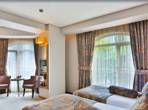 Momento - Special Class