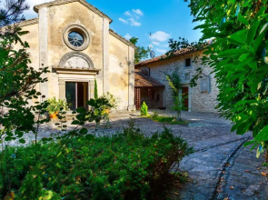 PIEVE DEL BORGO 6&2, Emma Villas