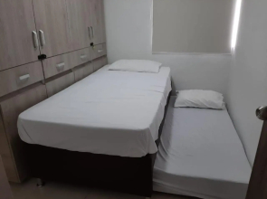 APARTAMENTO AVENIDA CONDINA Primer Piso