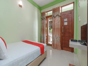 RedDoorz Syariah @ Iboih Beach Sabang