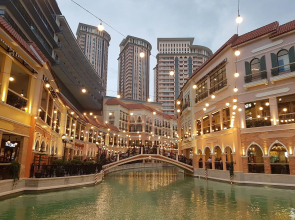 LUXE In Venice - The Venice Residences